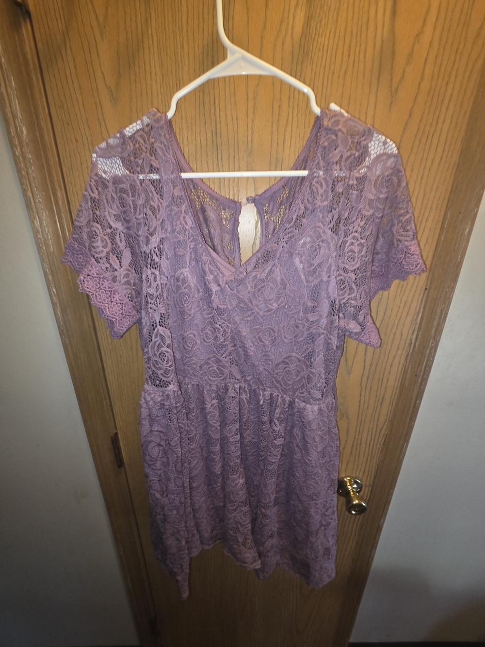 torrid Lavender Lace V‑Neck Mini Dress EUC Size 1
